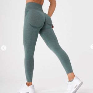 NVGTN forest green leggings